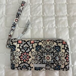 Vera Bradley Wristlet Zipper Travel Wallet Pastel Blue Pink Boho RFID ID Window